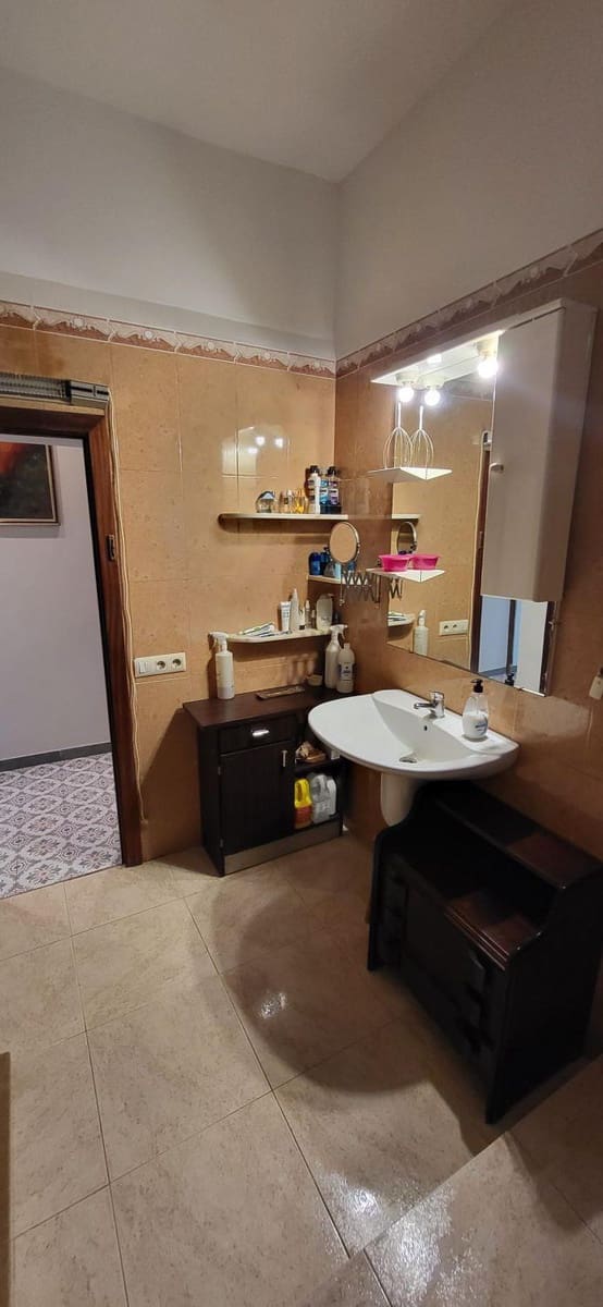 4 soveværelse Byhus til salg i Sant Jaume d'Enveja med garage - € 176.200 (Ref: 9828981)