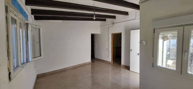 2 makuuhuone Omakotitalo myytävänä paikassa Tortosa - 90 000 € (Ref: 9833572)