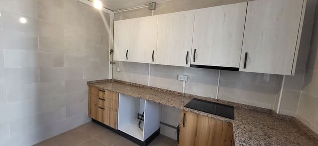 2 makuuhuone Omakotitalo myytävänä paikassa Tortosa - 90 000 € (Ref: 9833572)