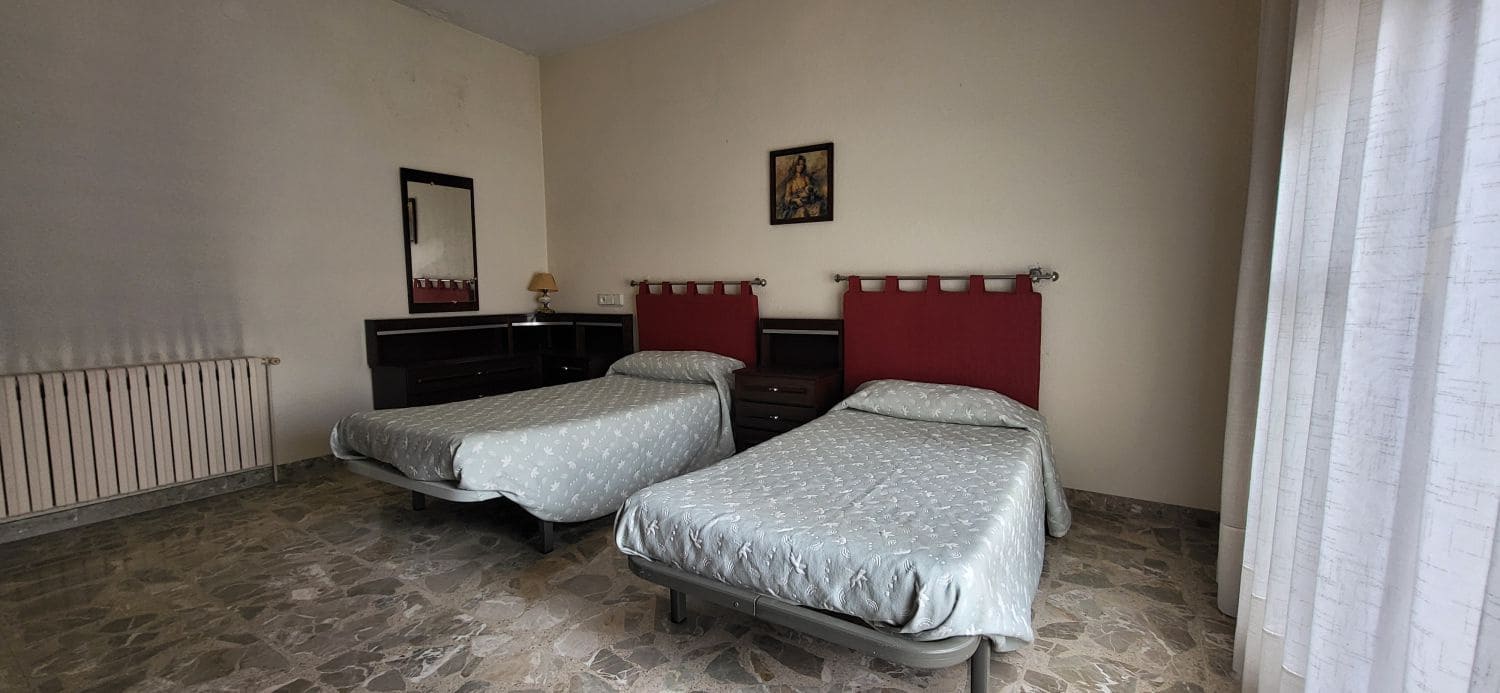 5 sypialnia Dom na sprzedaż w L'Aldea z garażem - 227 000 € (Ref: 9859844)
