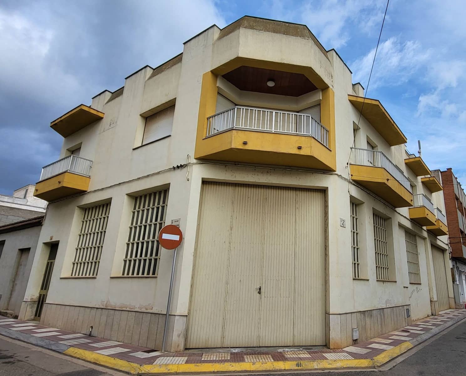5 sypialnia Dom na sprzedaż w L'Aldea z garażem - 227 000 € (Ref: 9859844)