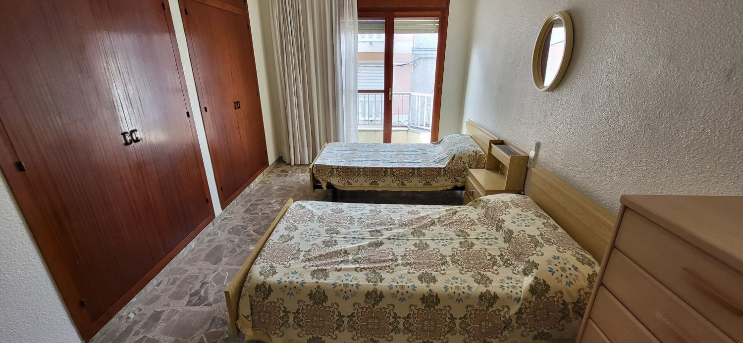 5 sypialnia Dom na sprzedaż w L'Aldea z garażem - 227 000 € (Ref: 9859844)