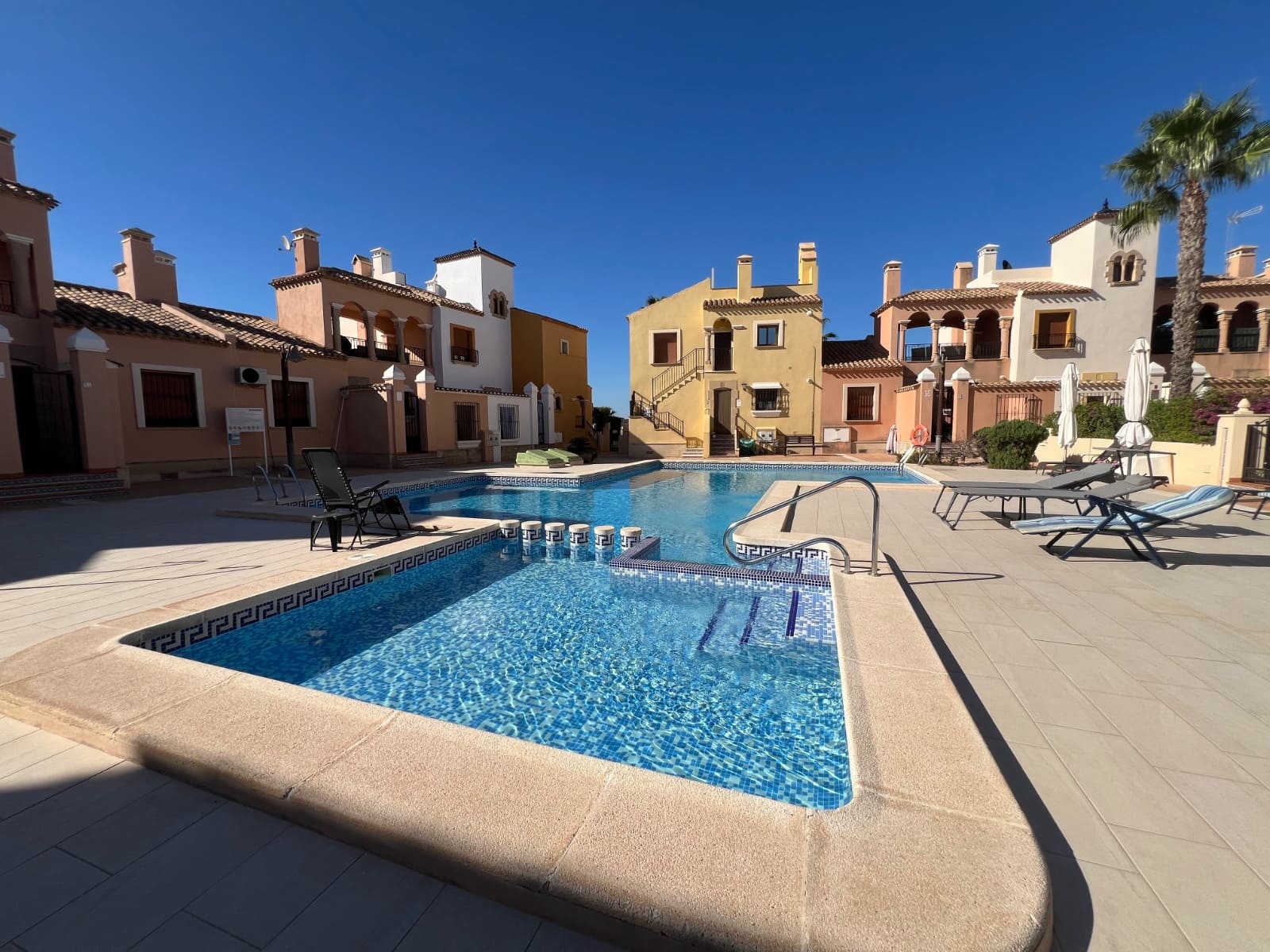 2 slaapkamer Bungalow te koop in Algorfa met zwembad - € 249.950 (Ref: 10091534)