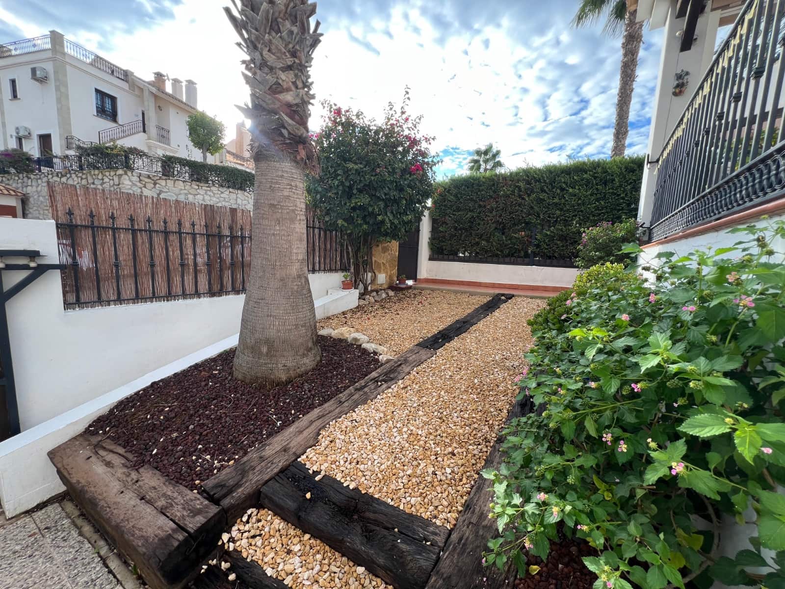 2 bedroom Semi-detached Villa for sale in Algorfa with pool garage - € 247,950 (Ref: 10167139)