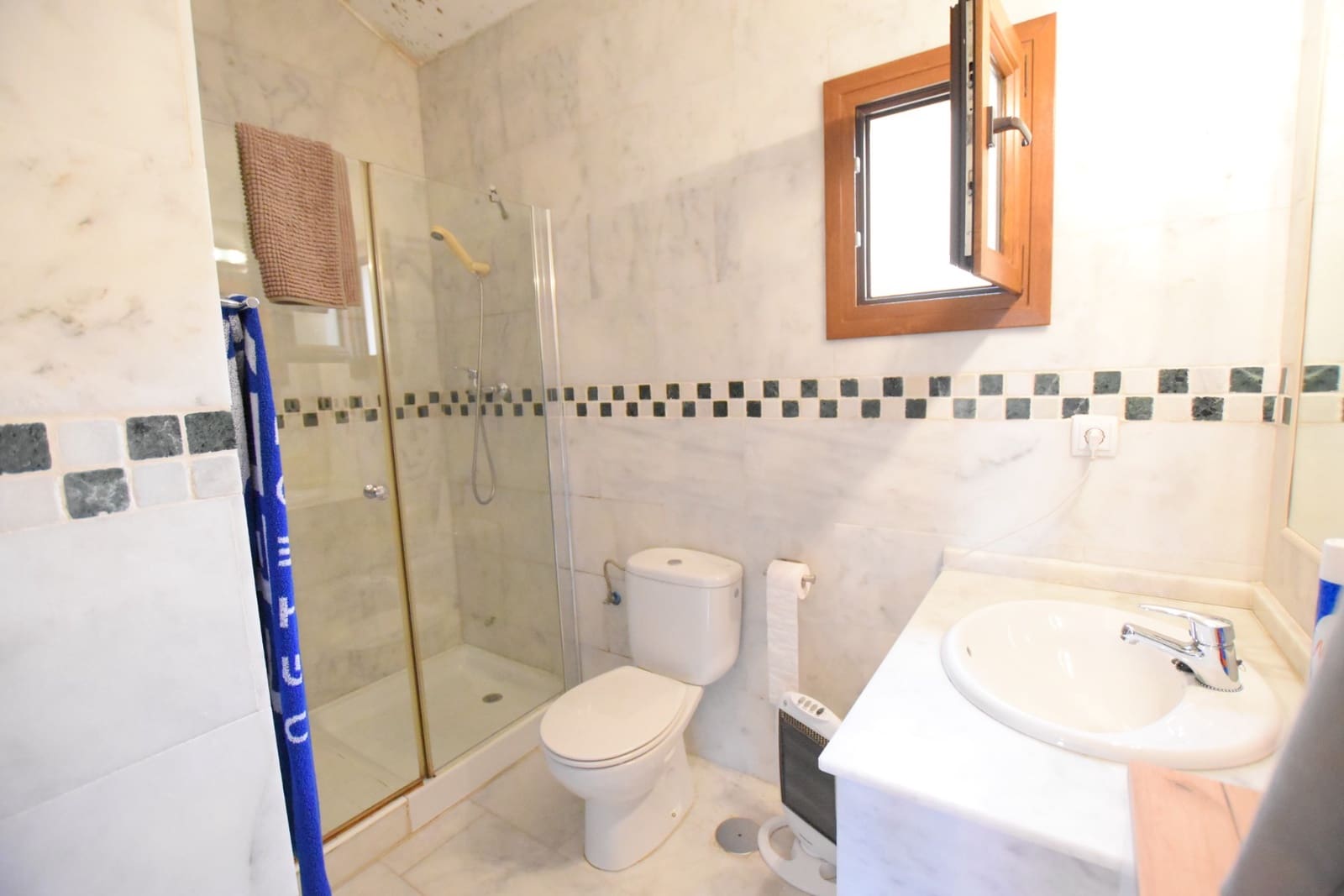 3 bedroom Townhouse for sale in Algorfa with pool - € 195,000 (Ref: 8037760)