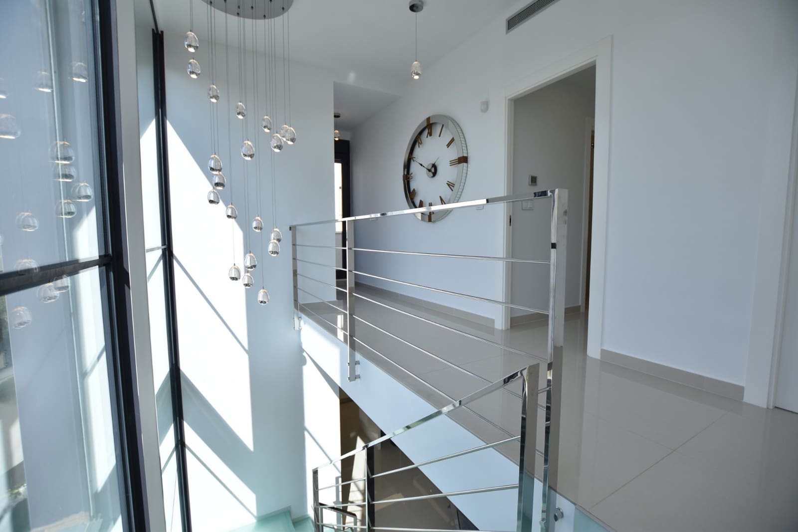 5 Zimmer Villa zu verkaufen in San Miguel de Salinas mit Pool - 995.000 € (Ref: 8802511)