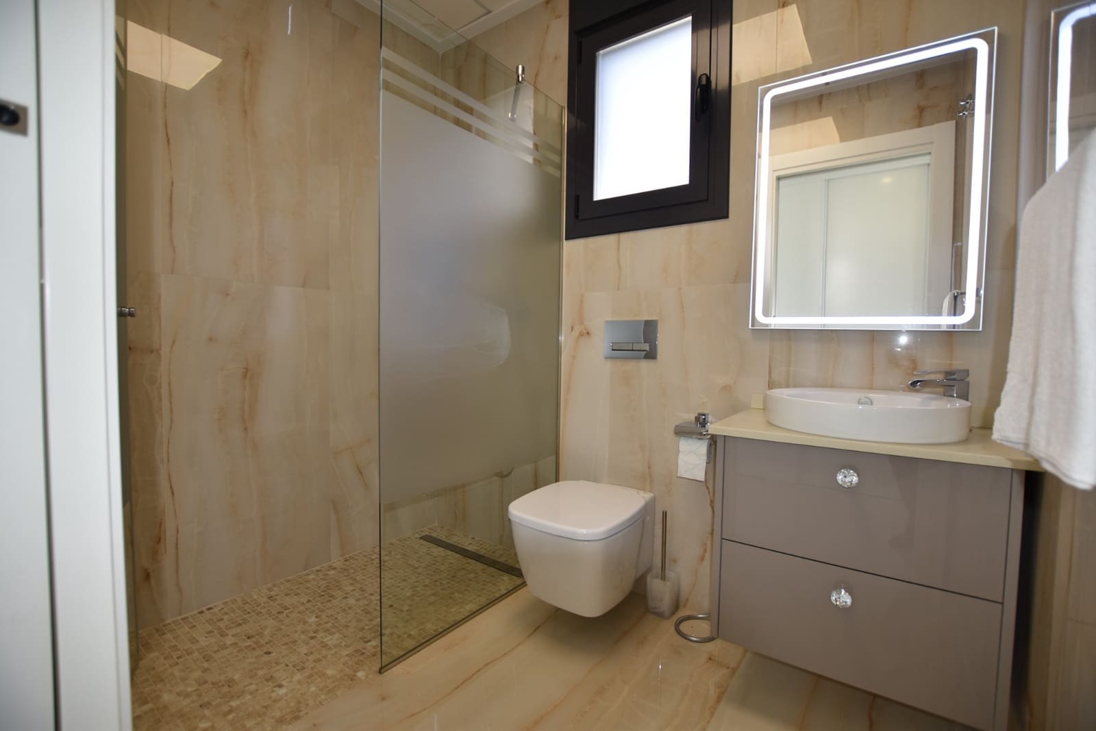 5 Zimmer Villa zu verkaufen in San Miguel de Salinas mit Pool - 995.000 € (Ref: 8802511)