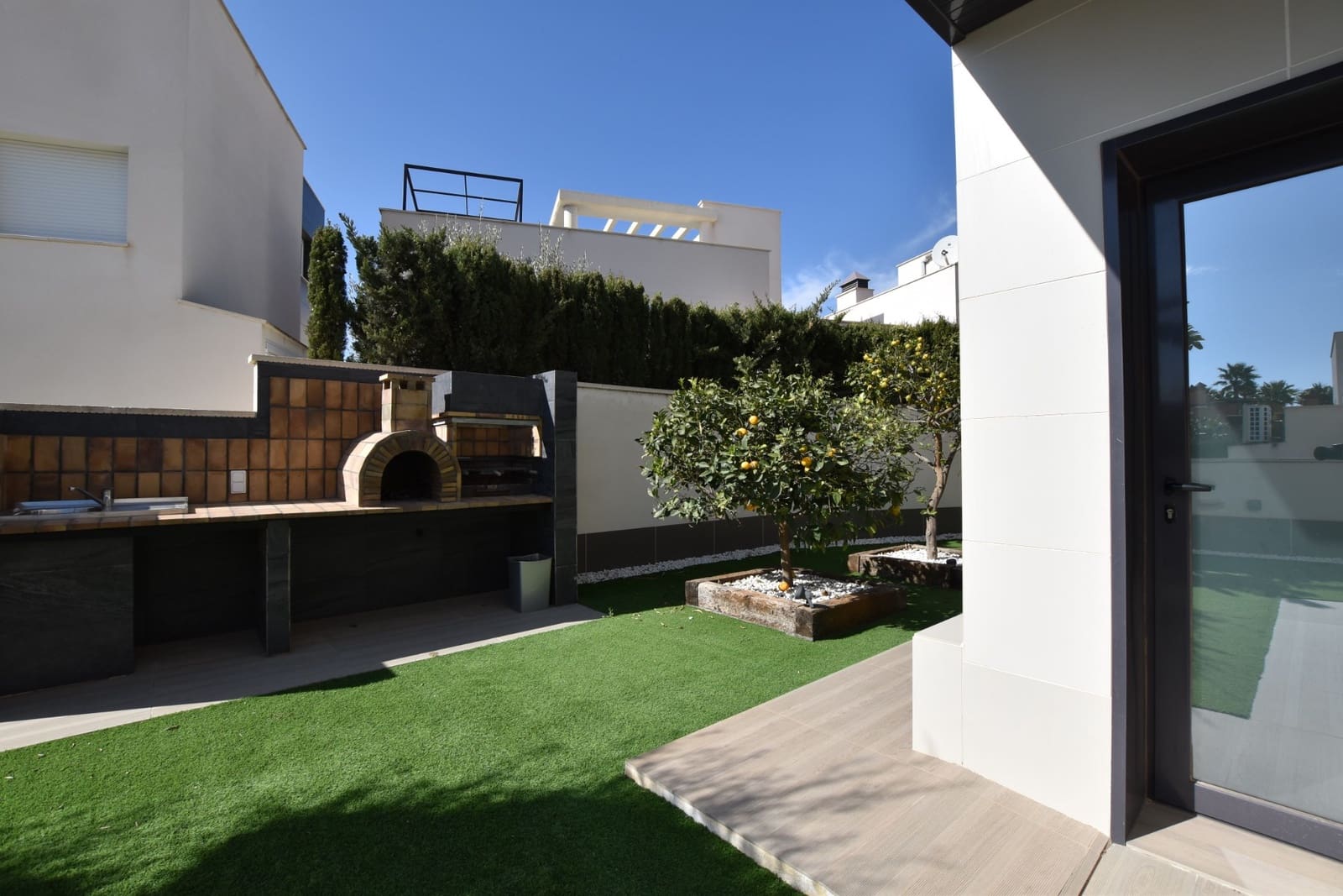 5 Zimmer Villa zu verkaufen in San Miguel de Salinas mit Pool - 995.000 € (Ref: 8802511)