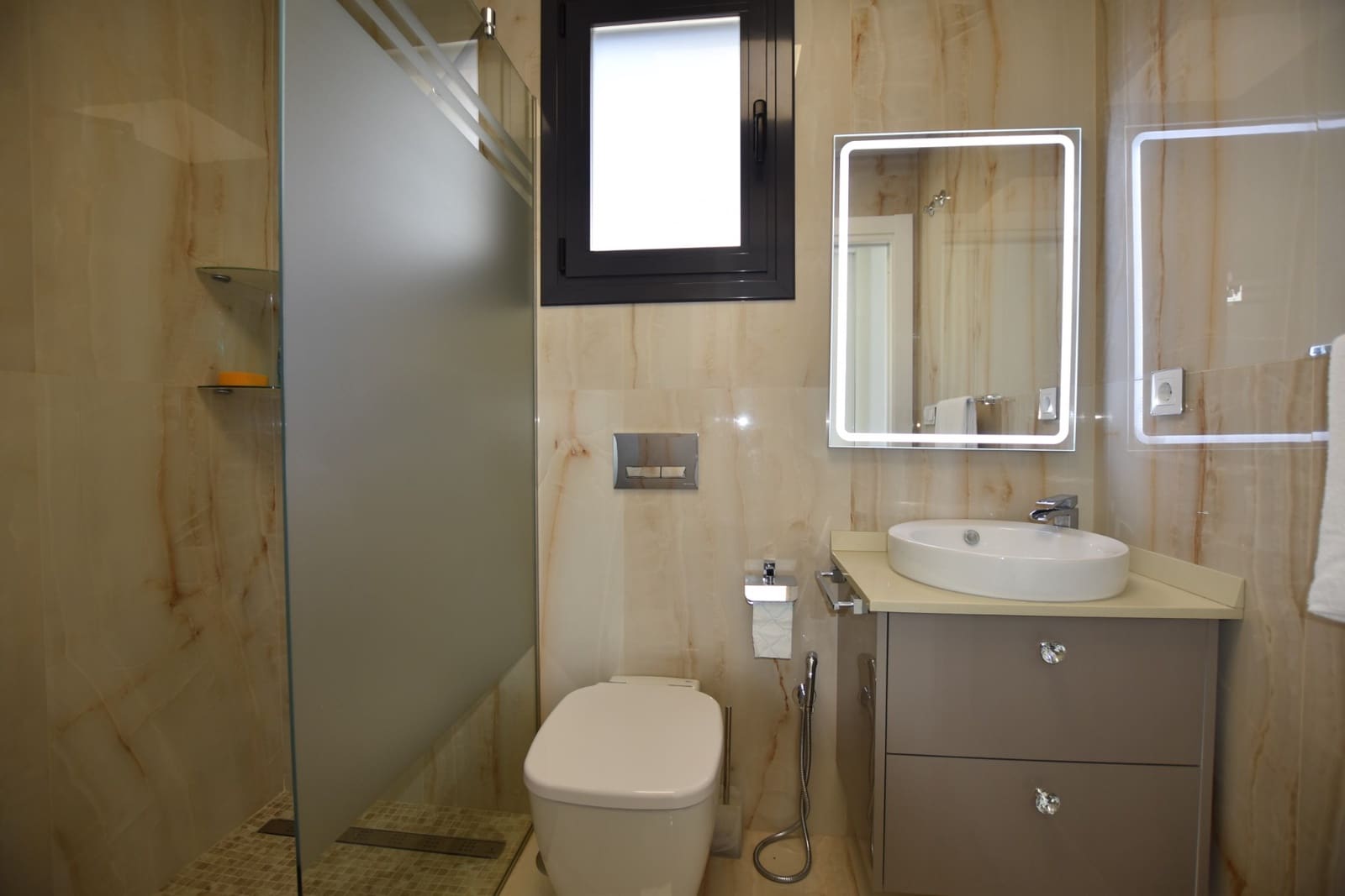 5 Zimmer Villa zu verkaufen in San Miguel de Salinas mit Pool - 995.000 € (Ref: 8802511)