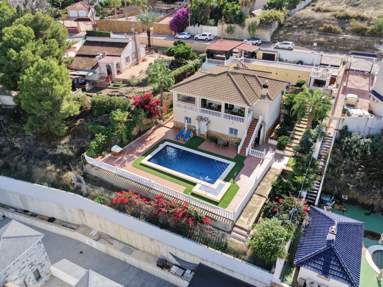 3 bedroom Villa for sale in Algorfa with pool garage - € 599,990 (Ref: 9113386)