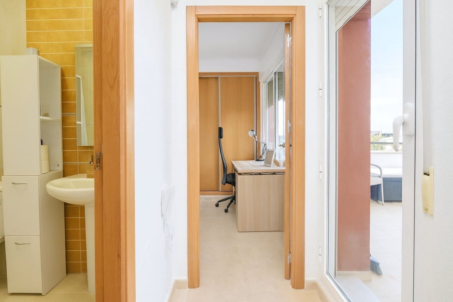 Chalet de 3 habitaciones en Algorfa en venta con garaje - 325.000 € (Ref: 9449988)