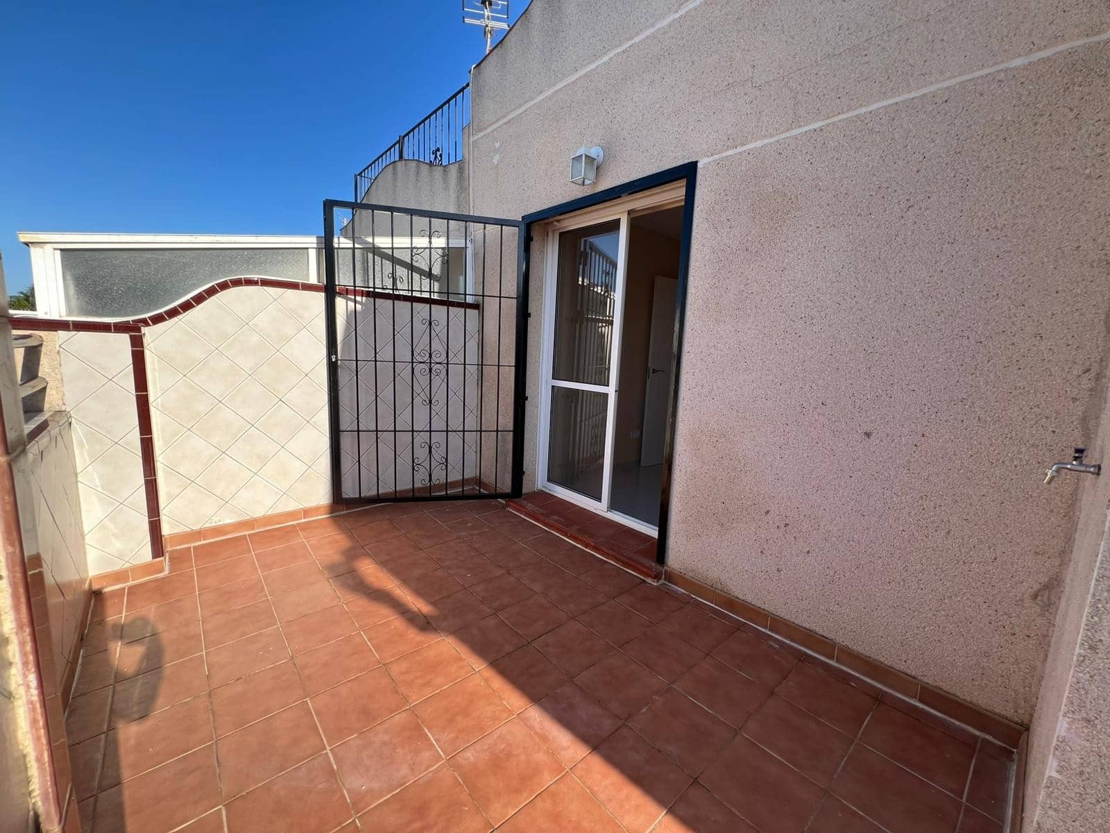 3 slaapkamer Huis te koop in Torrevieja met zwembad - € 149.000 (Ref: 9469944)