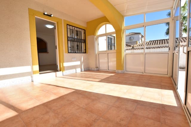 Casa de 3 habitaciones en Punta Prima, Orihuela en venta con piscina - 210.000 € (Ref: 9469946)