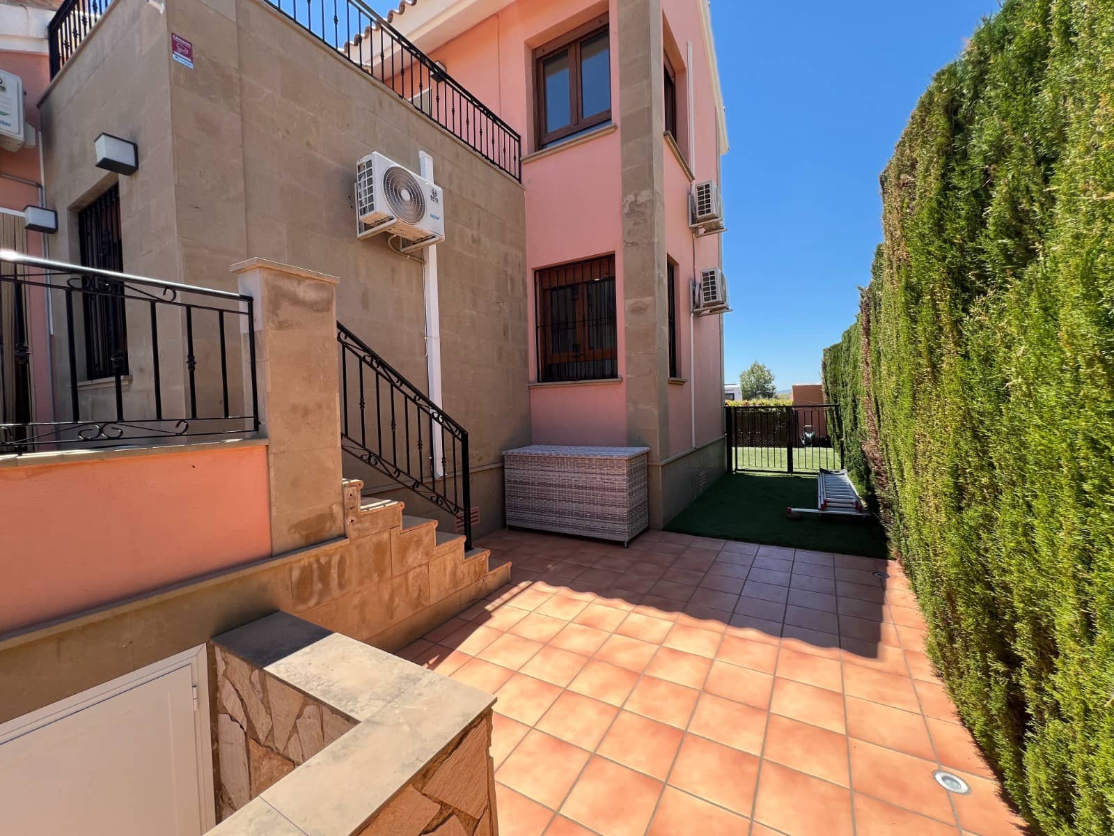 3 soverom Villa til salgs i Algorfa med svømmebasseng garasje - € 495 000 (Ref: 9861019)