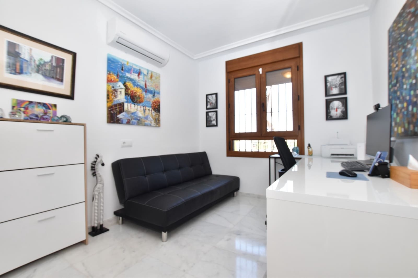 3 soverom Villa til salgs i Algorfa med svømmebasseng garasje - € 495 000 (Ref: 9861019)