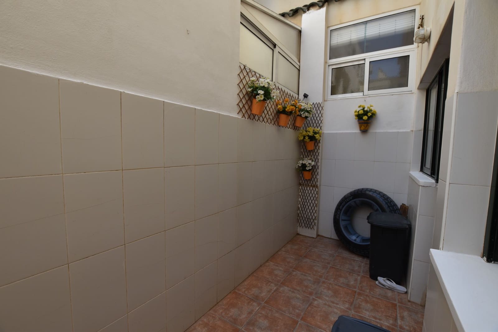 3 bedroom Apartment for sale in Daya Vieja - € 130,000 (Ref: 9889169)