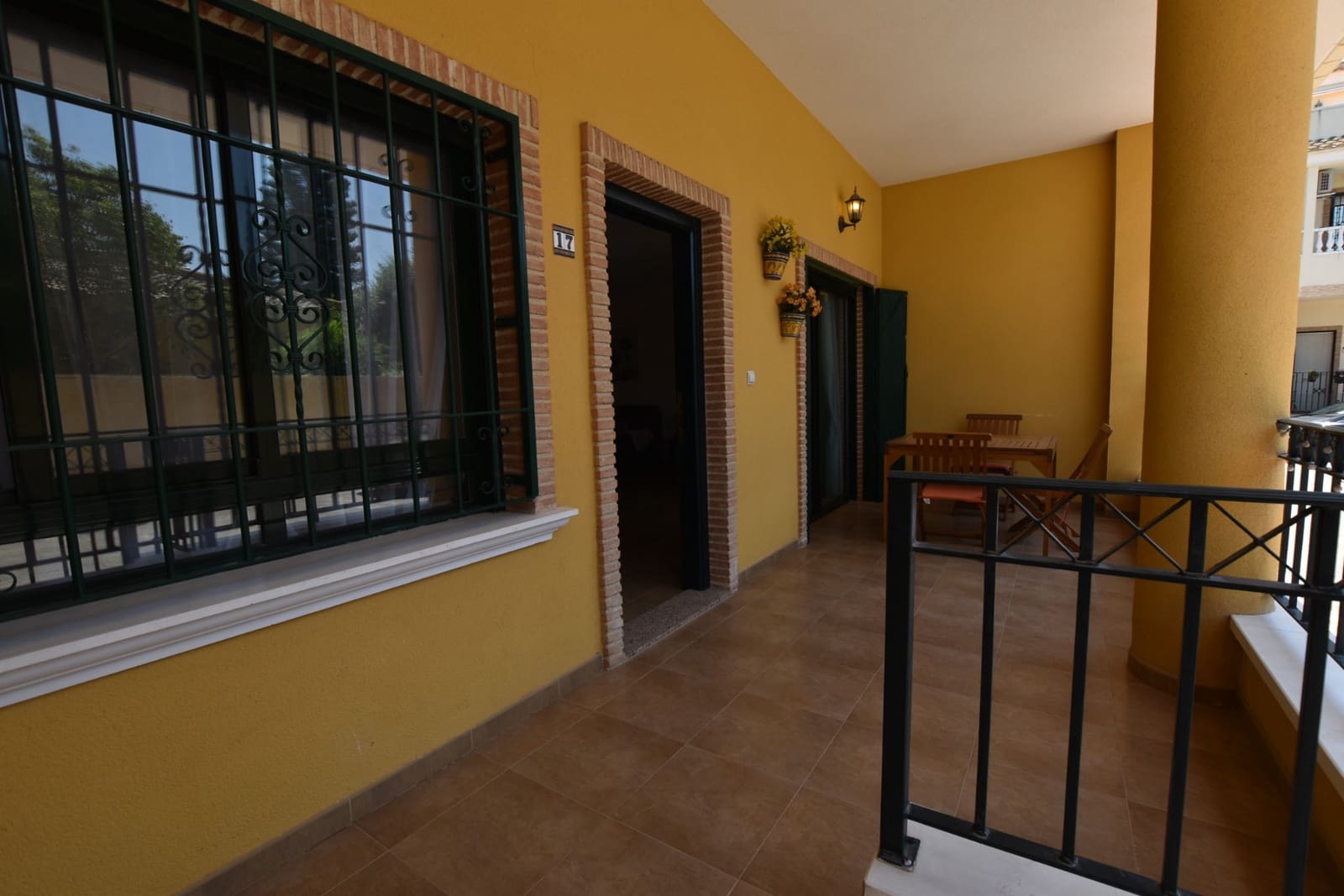 3 bedroom Apartment for sale in Daya Vieja - € 130,000 (Ref: 9889169)