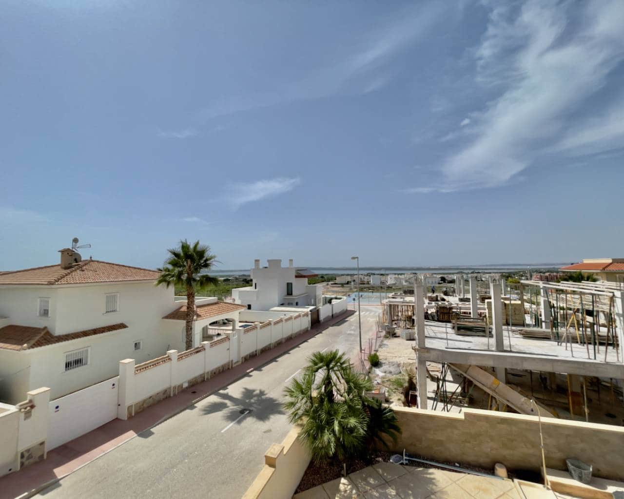 4 slaapkamer Villa te koop in Ciudad Quesada met zwembad - € 470.000 (Ref: 9991831)