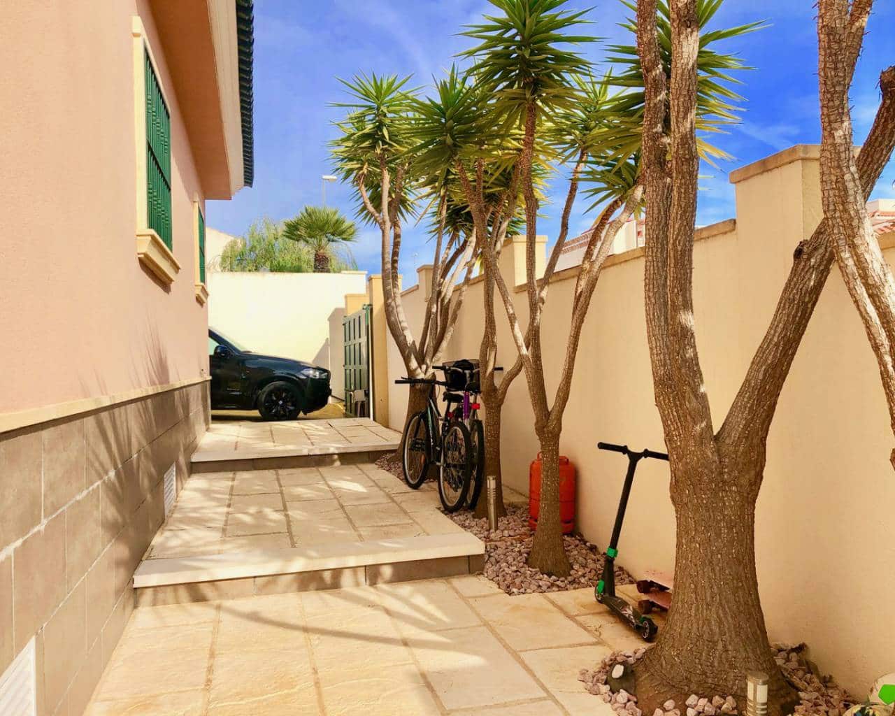 4 slaapkamer Villa te koop in Ciudad Quesada met zwembad - € 470.000 (Ref: 9991831)