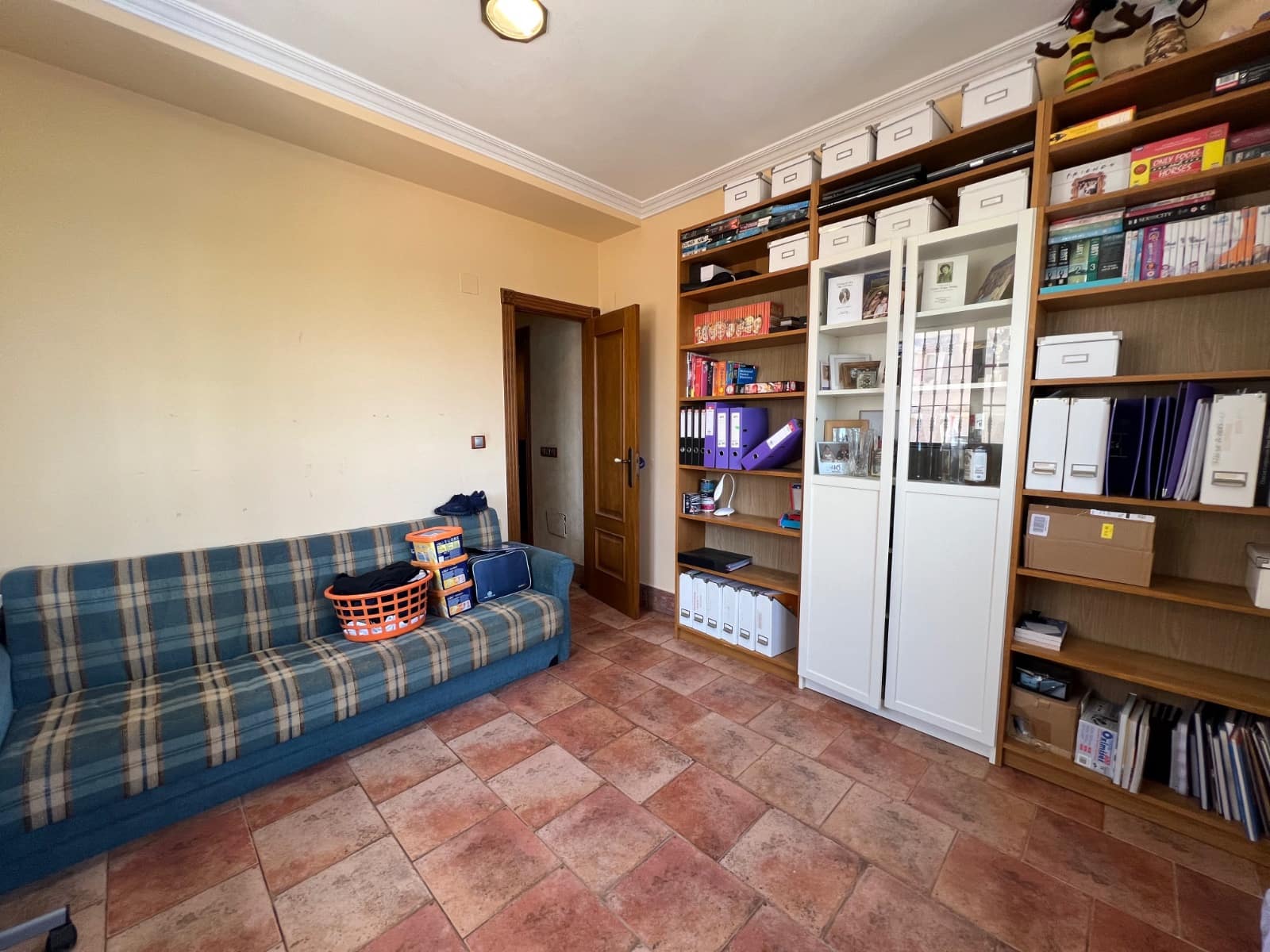 6 makuuhuone Huvila myytävänä paikassa La Escuera mukana uima-altaan - 599 999 € (Ref: 9999445)