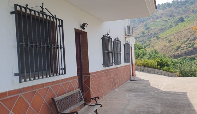 Appartement de 1 chambre à louer à Cómpeta - 750 € (Ref: 10034381)