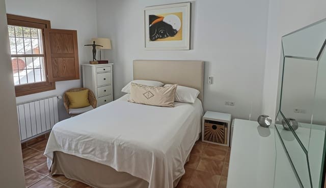 Chalet de 3 habitaciones en Cómpeta en venta con garaje - 349.500 € (Ref: 10060213)