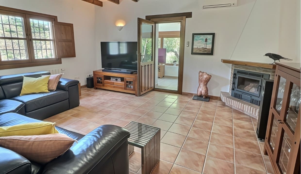 Chalet de 3 habitaciones en Cómpeta en venta con garaje - 349.500 € (Ref: 10060213)
