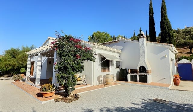 Chalet de 3 habitaciones en Cómpeta en venta con garaje - 349.500 € (Ref: 10060213)