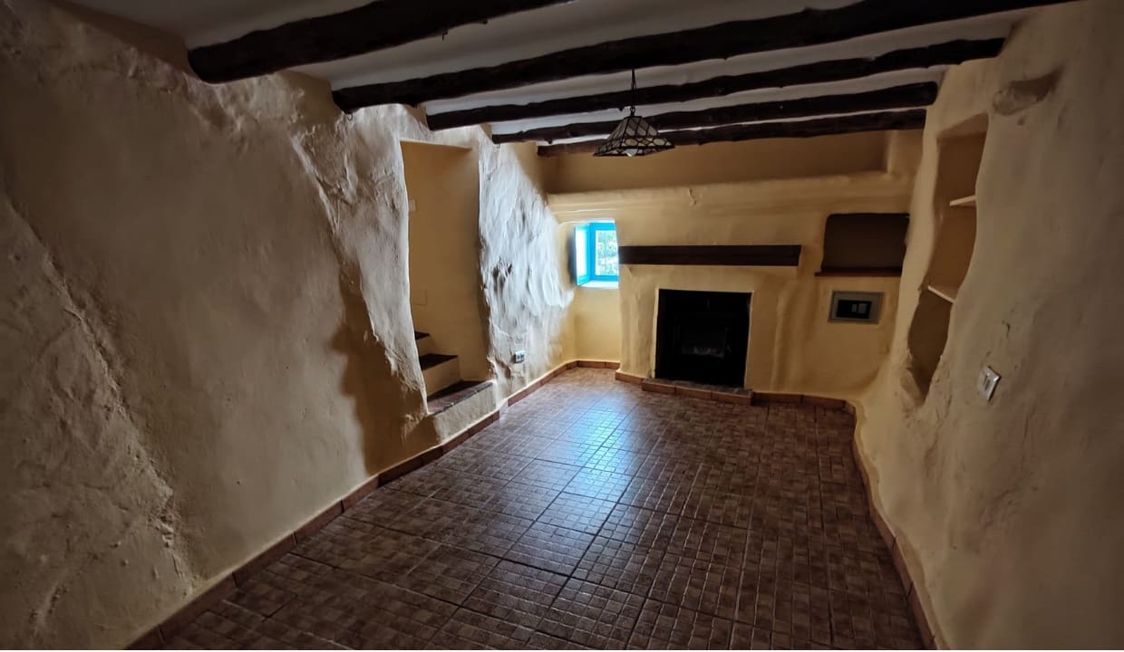 3 soverom Villa til salgs i Canillas de Albaida med svømmebasseng garasje - € 395 000 (Ref: 10062523)