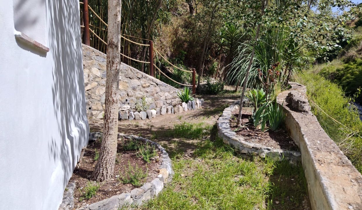 3 soverom Villa til salgs i Canillas de Albaida med svømmebasseng garasje - € 395 000 (Ref: 10062523)