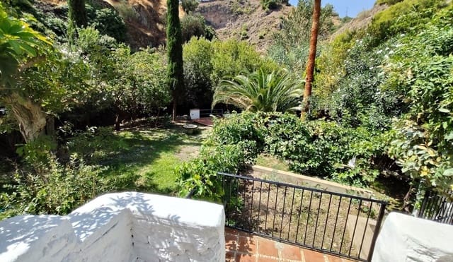 3 soverom Villa til salgs i Canillas de Albaida med svømmebasseng garasje - € 395 000 (Ref: 10062523)