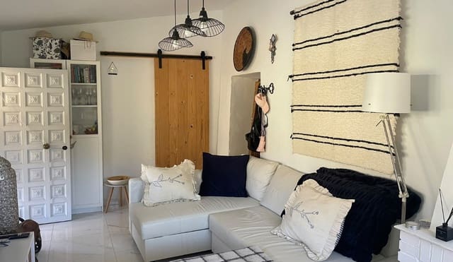 2 makuuhuone Maalaistalo myytävänä paikassa Cómpeta mukana uima-altaan - 230 000 € (Ref: 10120275)