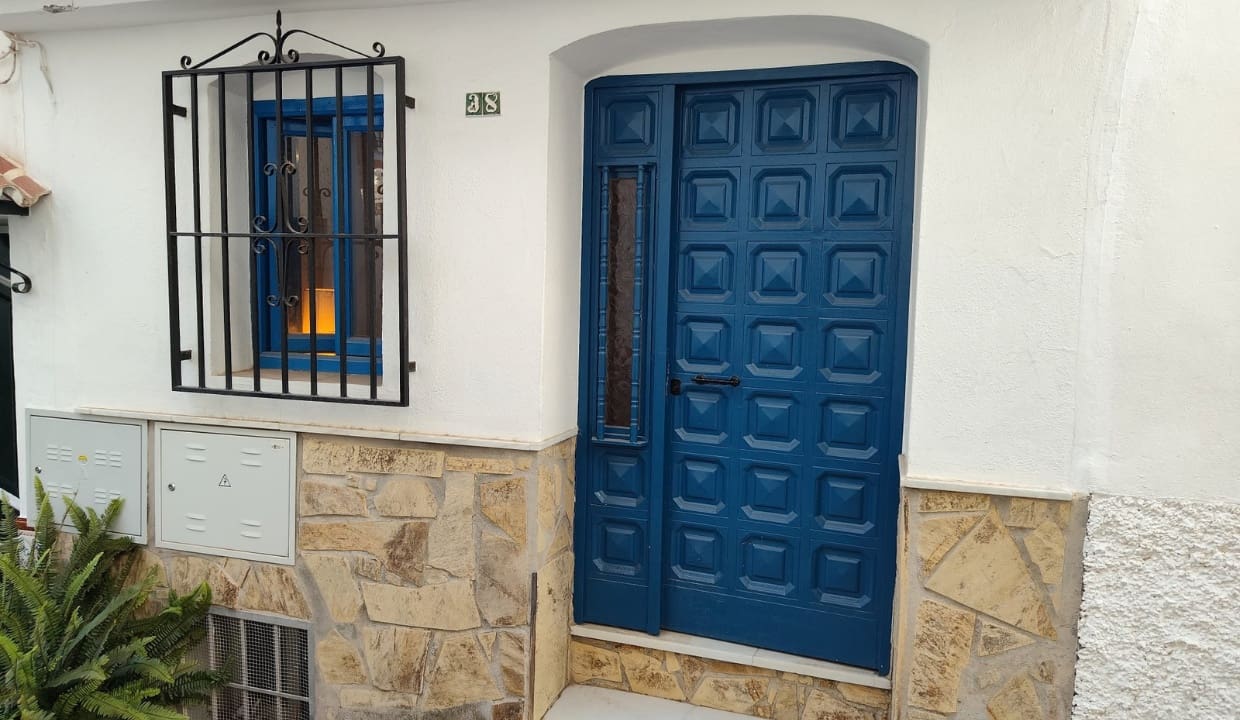 2 bedroom Townhouse for rent in Competa - € 600 (Ref: 10120507)