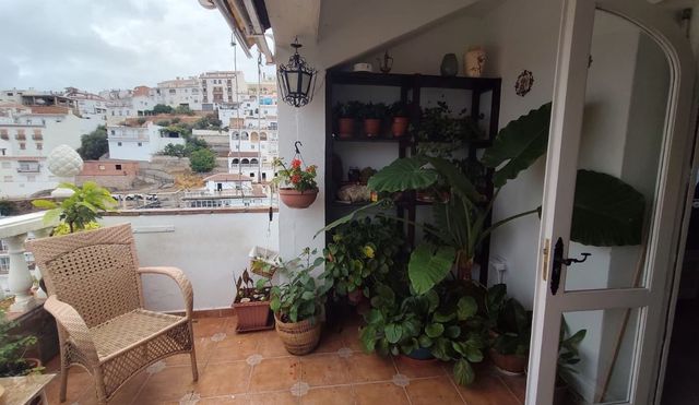 Casa de 4 habitaciones en Cómpeta en venta - 295.000 € (Ref: 10120542)
