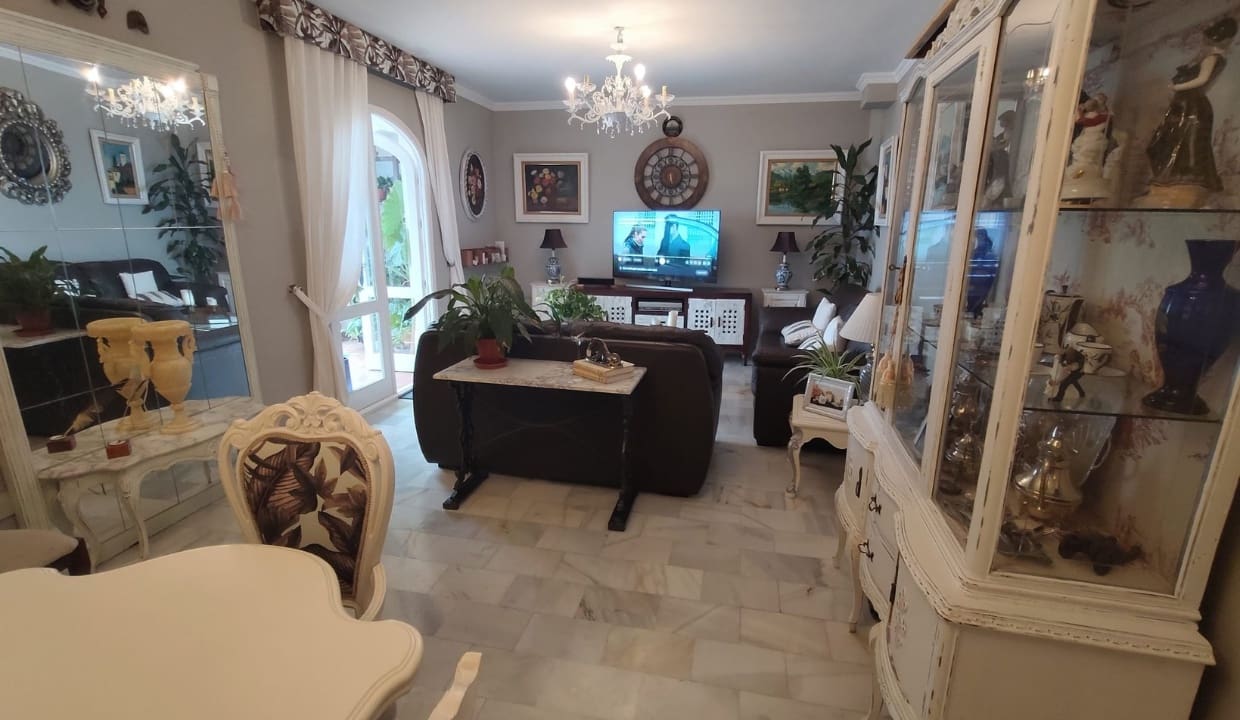 Casa de 4 habitaciones en Cómpeta en venta - 295.000 € (Ref: 10120542)