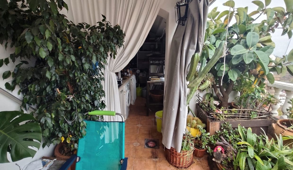 Casa de 4 habitaciones en Cómpeta en venta - 295.000 € (Ref: 10120542)