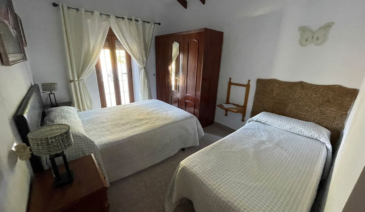 4 soveværelse Villa til leje i Competa med swimmingpool garage - € 2.350 (Ref: 10147460)