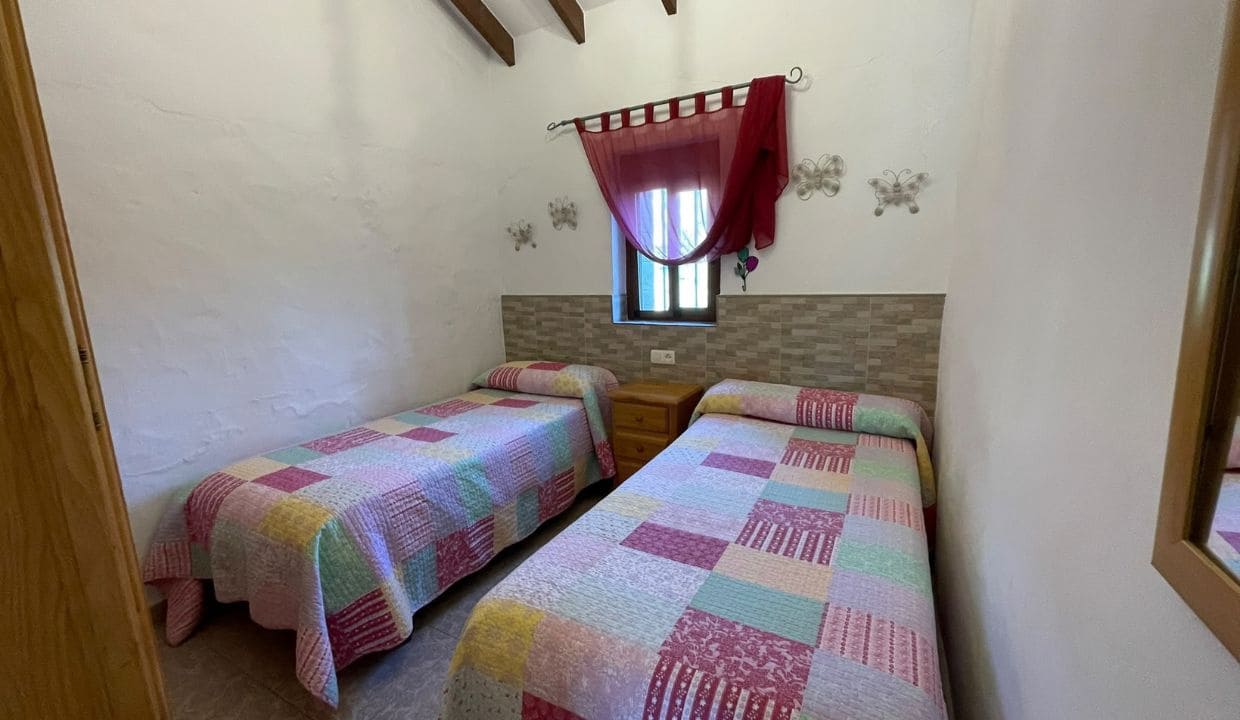 4 soveværelse Villa til leje i Competa med swimmingpool garage - € 2.350 (Ref: 10147460)