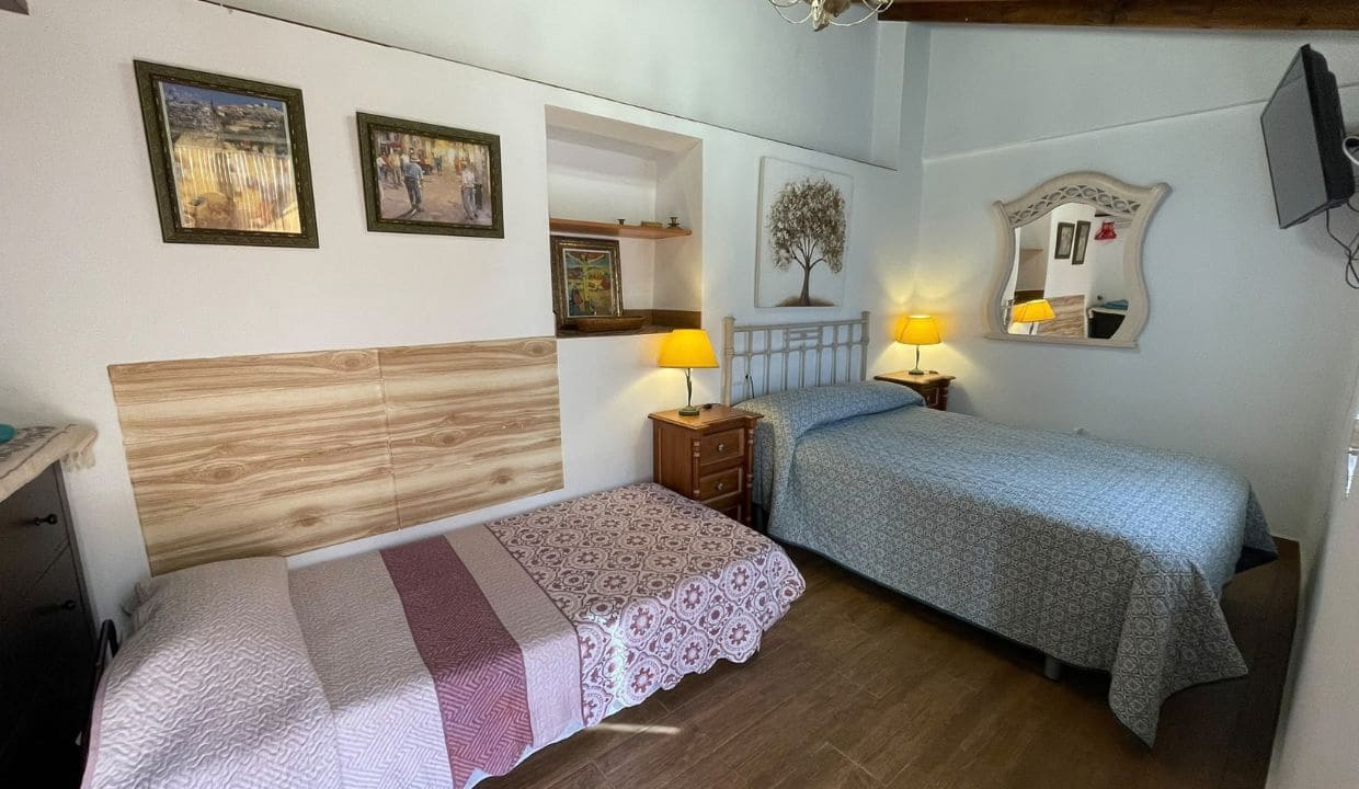 4 soveværelse Villa til leje i Competa med swimmingpool garage - € 2.350 (Ref: 10147460)