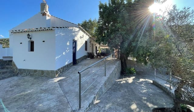4 soveværelse Villa til leje i Cómpeta med swimmingpool garage - € 2.350 (Ref: 10147460)