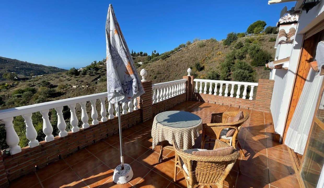 9 Zimmer Villa zu vermieten in Competa mit Pool Garage - 3.500 € (Ref: 10175502)