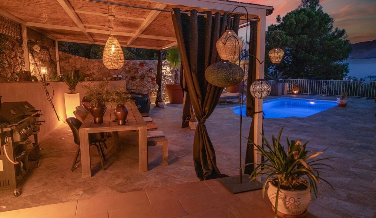 2 slaapkamer Villa te koop in Competa met zwembad - € 459.000 (Ref: 10181035)