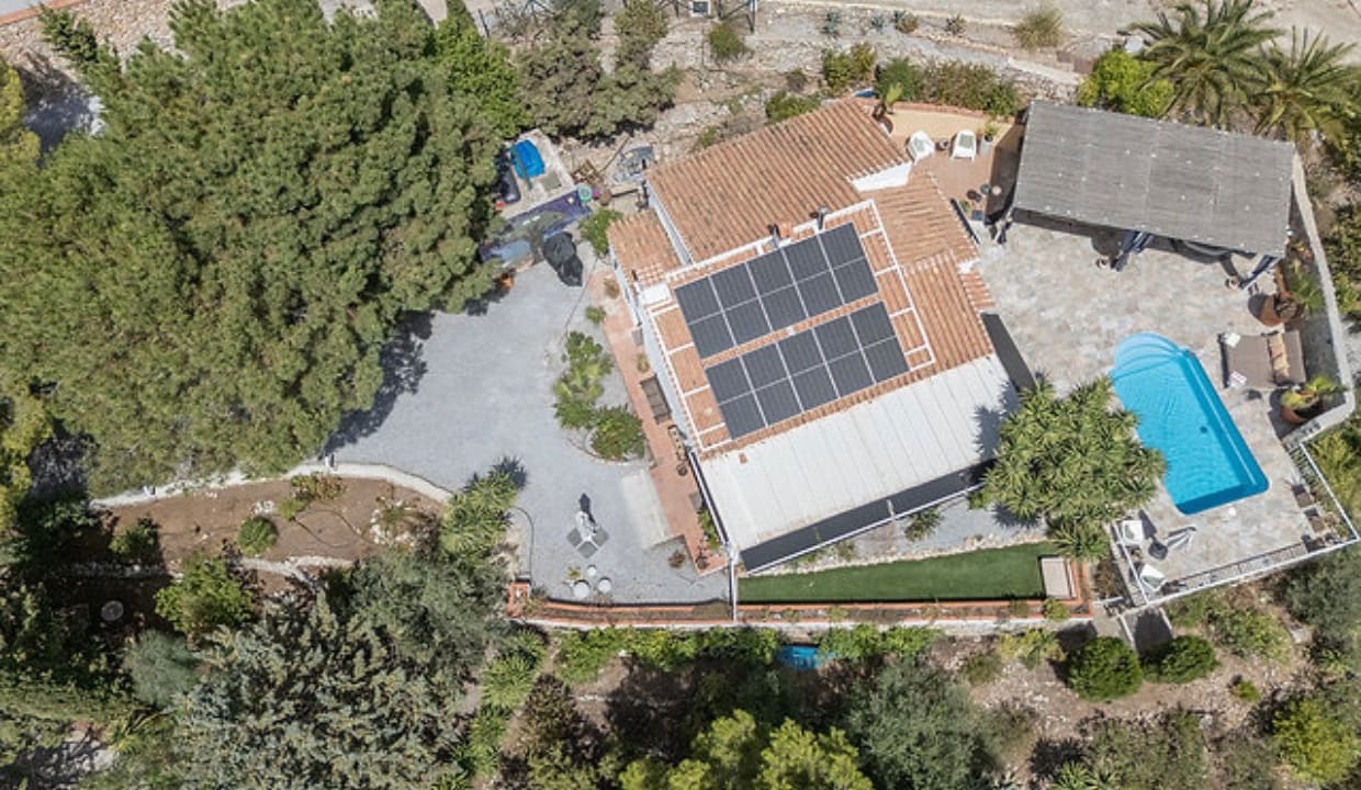 2 slaapkamer Villa te koop in Competa met zwembad - € 459.000 (Ref: 10181035)