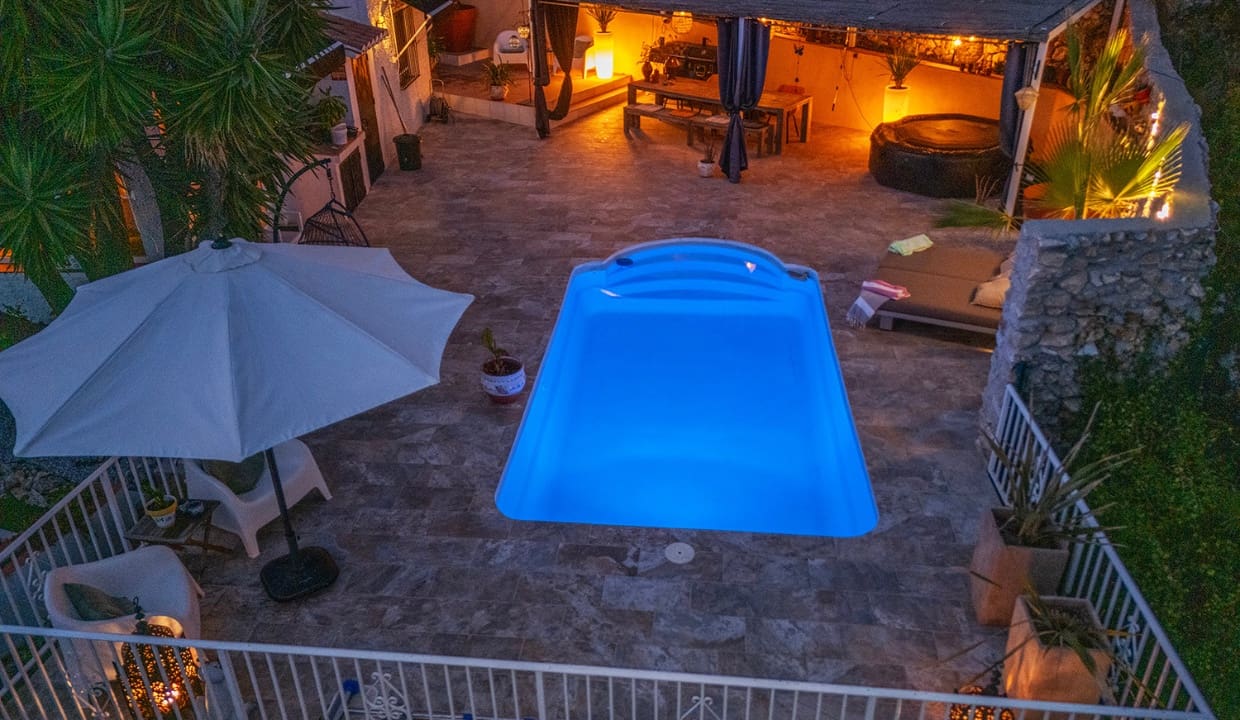 2 slaapkamer Villa te koop in Competa met zwembad - € 459.000 (Ref: 10181035)