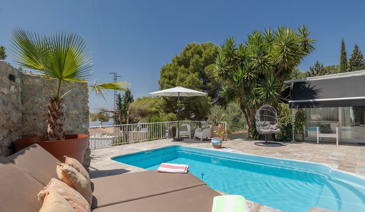 2 slaapkamer Villa te koop in Competa met zwembad - € 459.000 (Ref: 10181035)
