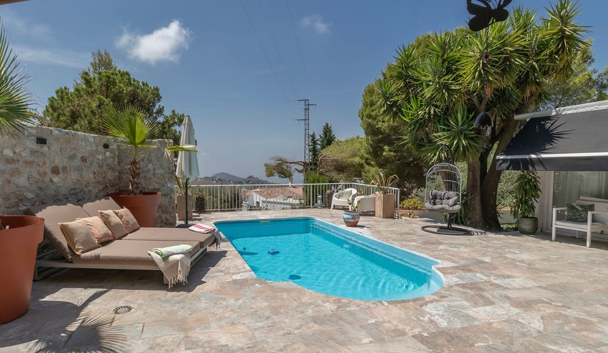 2 slaapkamer Villa te koop in Competa met zwembad - € 459.000 (Ref: 10181035)