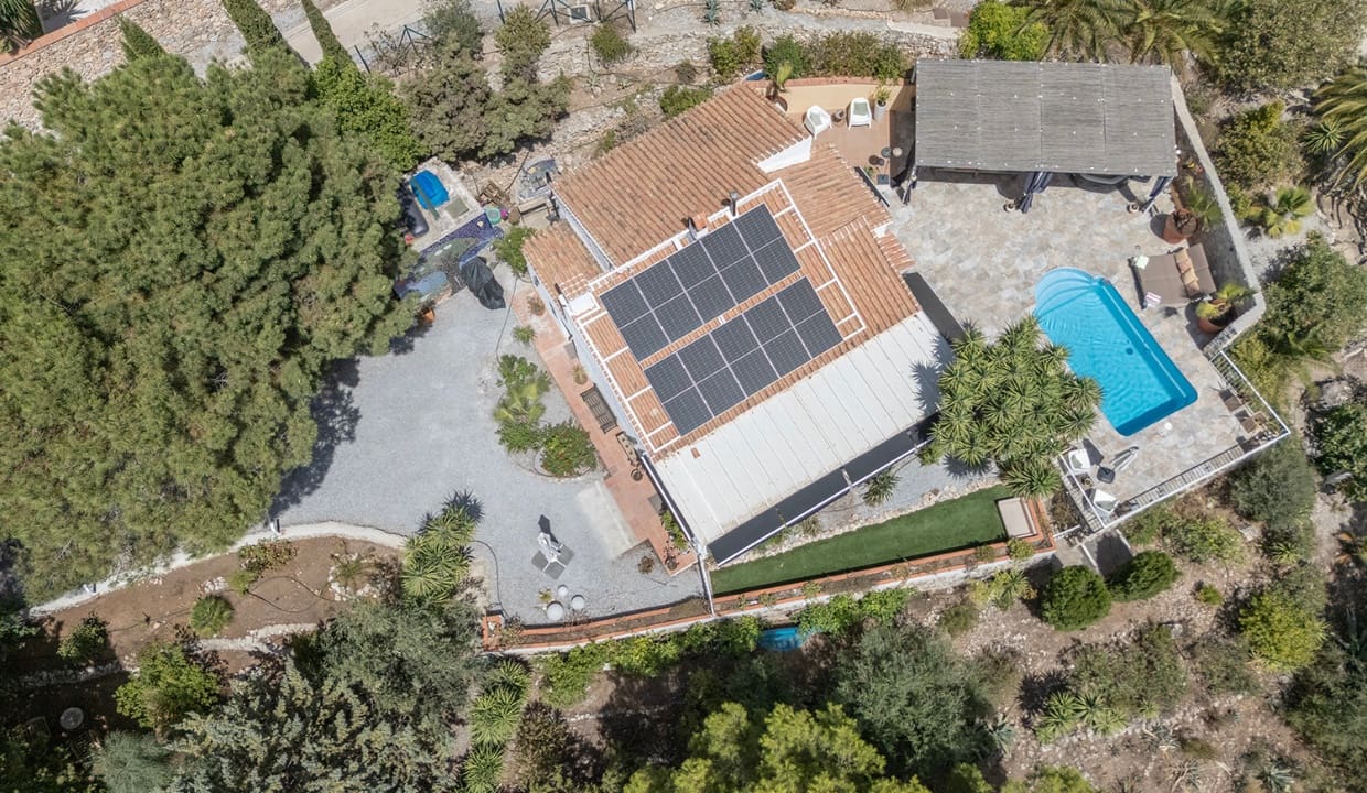 2 slaapkamer Villa te koop in Competa met zwembad - € 459.000 (Ref: 10181035)