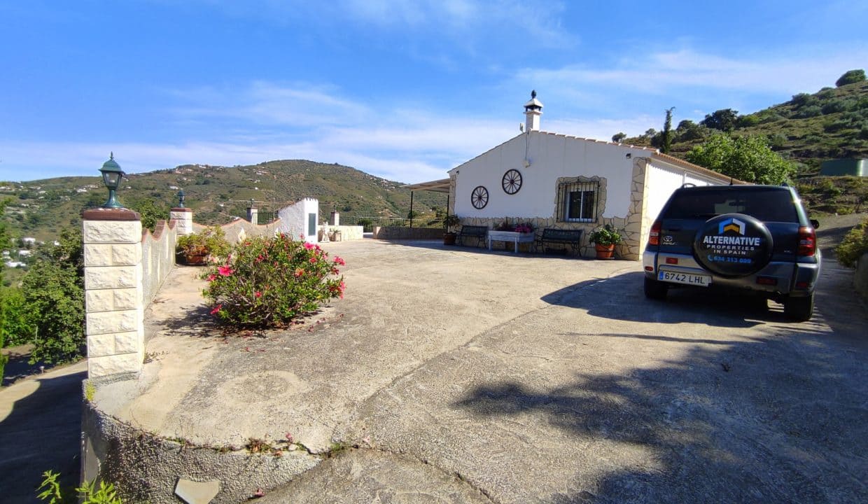 2 soveværelse Villa til salg i Competa med swimmingpool - € 425.000 (Ref: 7193795)