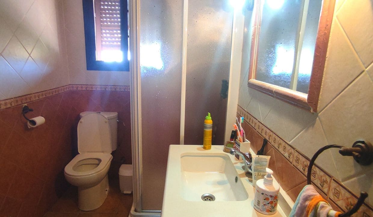 3 soveværelse Villa til salg i Archez med swimmingpool garage - € 450.000 (Ref: 7193833)