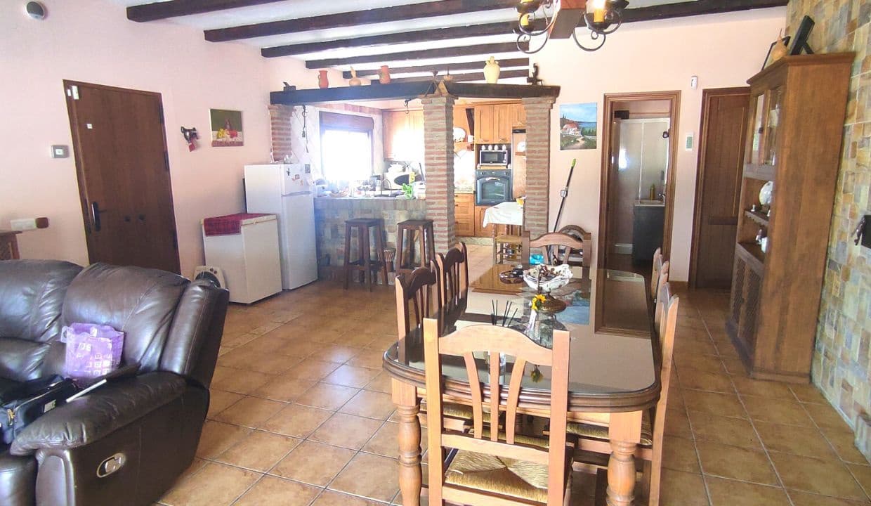 3 soveværelse Villa til salg i Archez med swimmingpool garage - € 450.000 (Ref: 7193833)